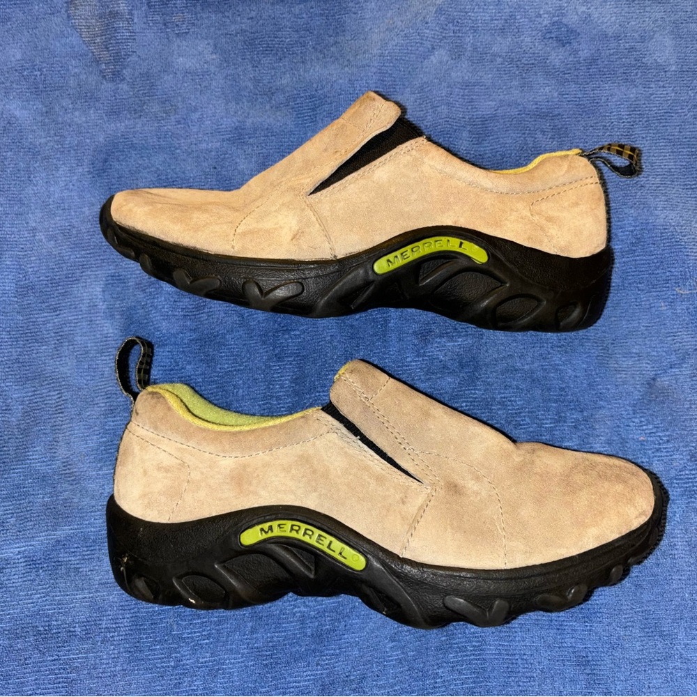 Merrell Suede Slip On Shoes size youth 4